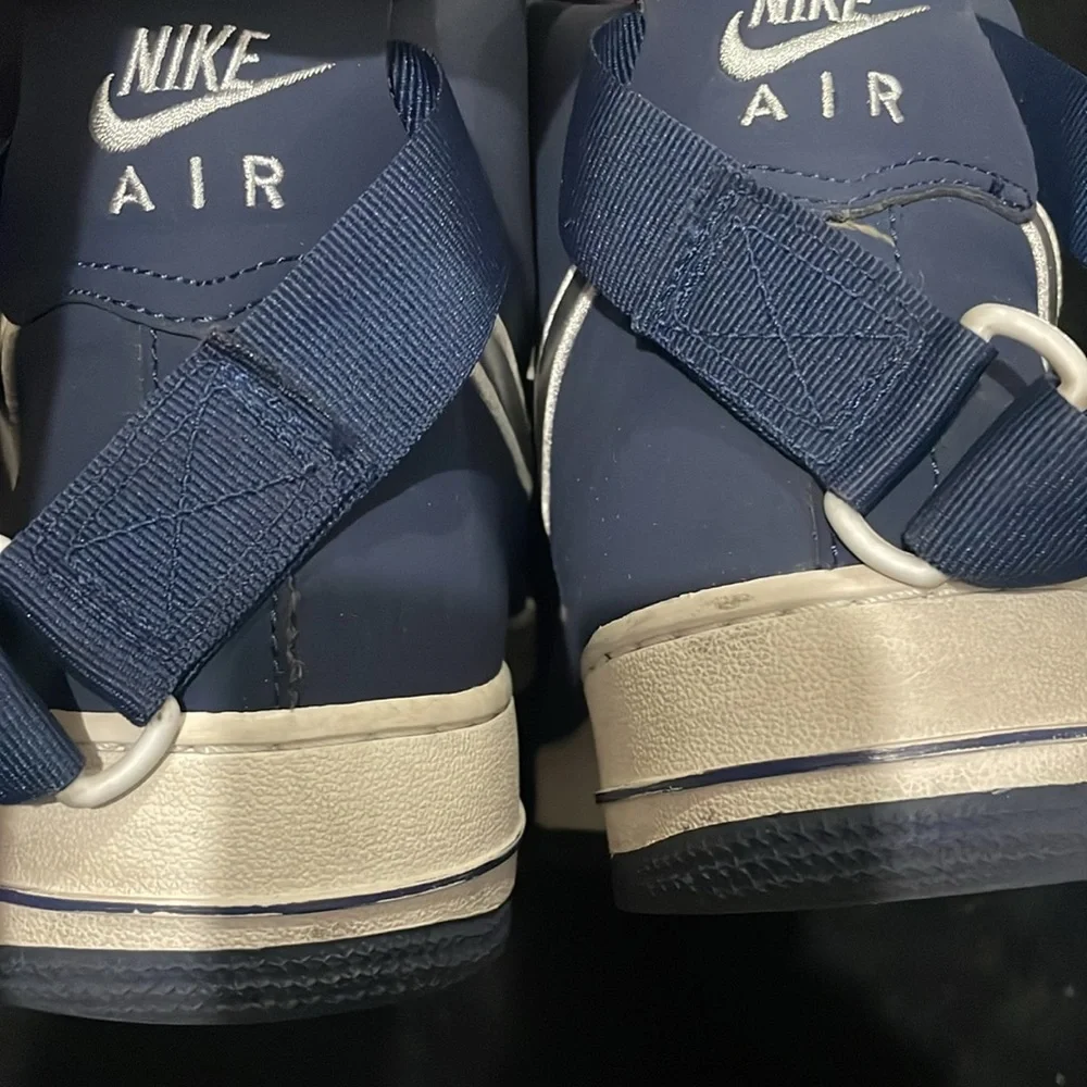 Nike color navy